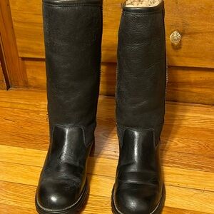 UGG Brooks Tall Black Leather & Sheepskin Boot Style 5490 Size 9